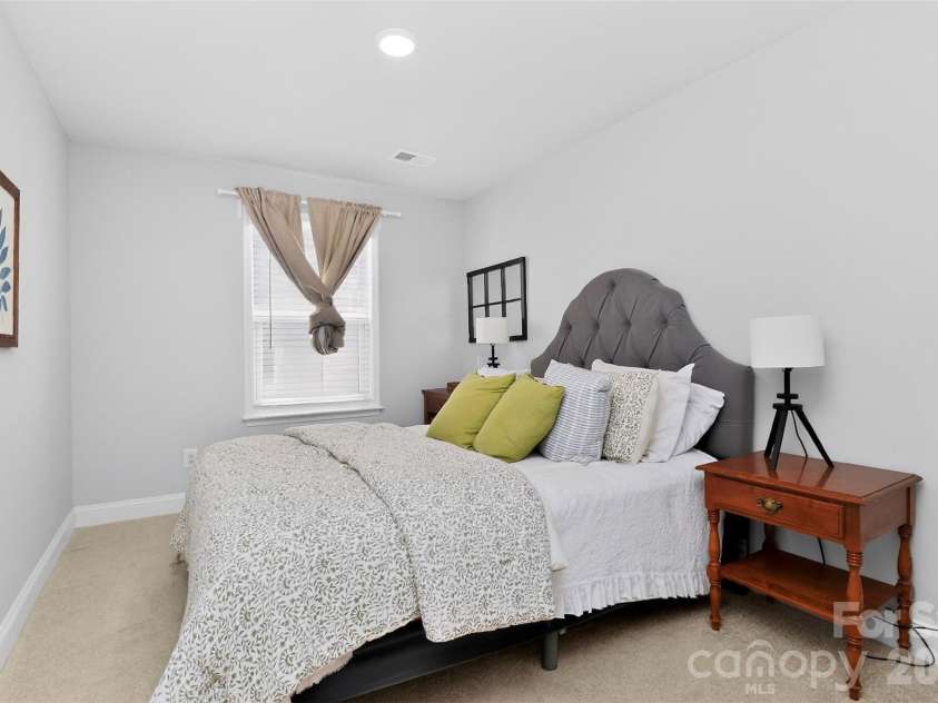 3121 Ada Mill Alley, Charlotte, NC 28205.  MLS# CAR4368700, YatesRealty ID 23787. 