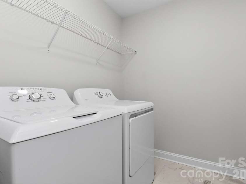 3121 Ada Mill Alley, Charlotte, NC 28205.  MLS# CAR4368700, YatesRealty ID 23787. 