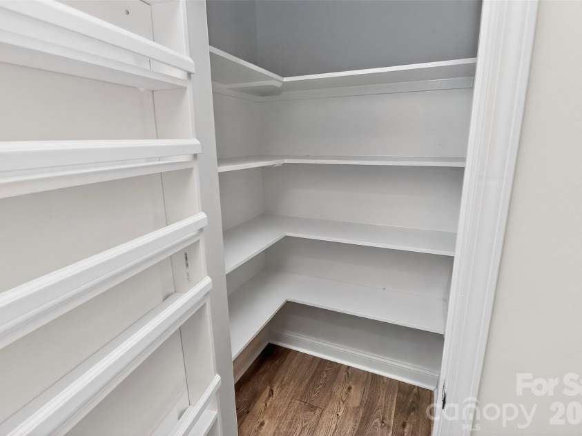 3121 Ada Mill Alley, Charlotte, NC 28205.  MLS# CAR4424824, YatesRealty ID 23787. 