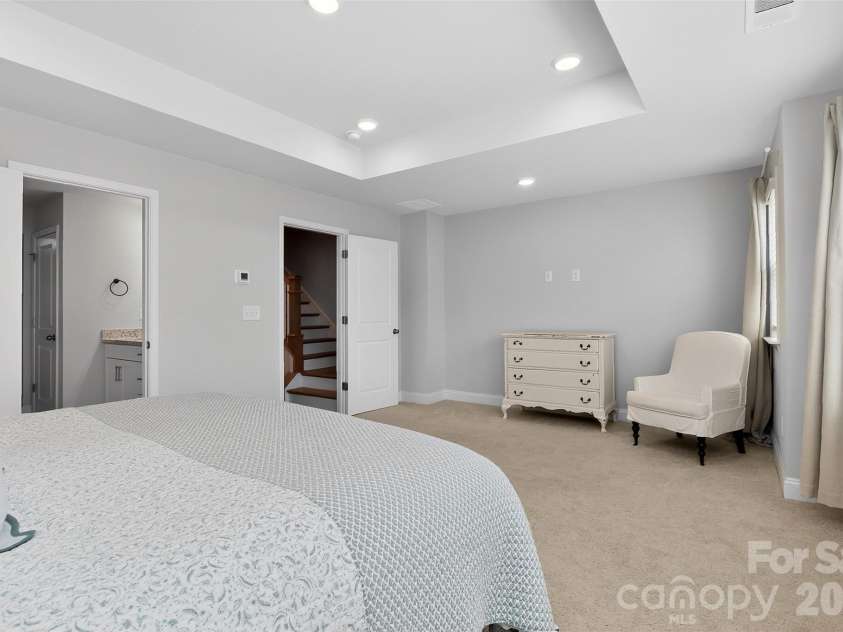 3121 Ada Mill Alley, Charlotte, NC 28205.  MLS# CAR4424824, YatesRealty ID 23787. 