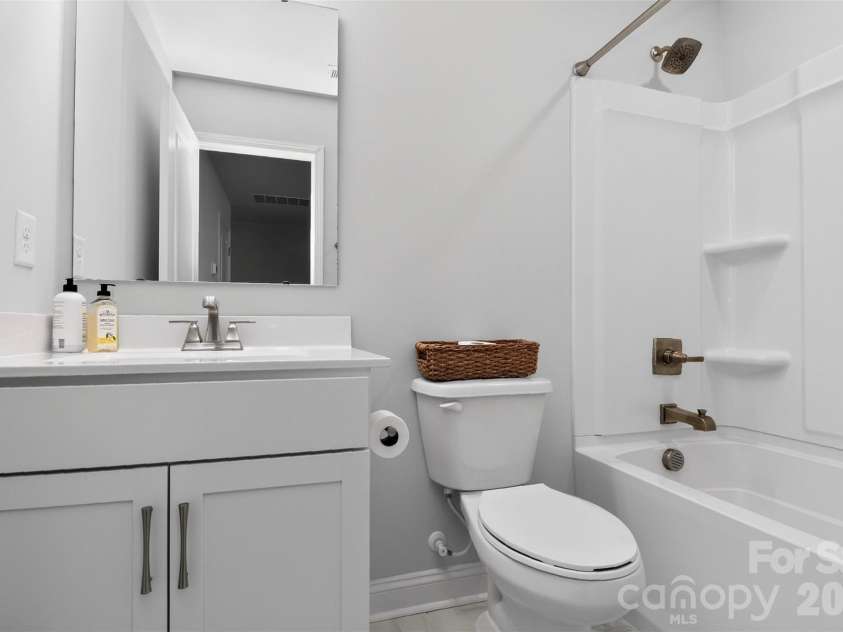 3121 Ada Mill Alley, Charlotte, NC 28205.  MLS# CAR4424824, YatesRealty ID 23787. 
