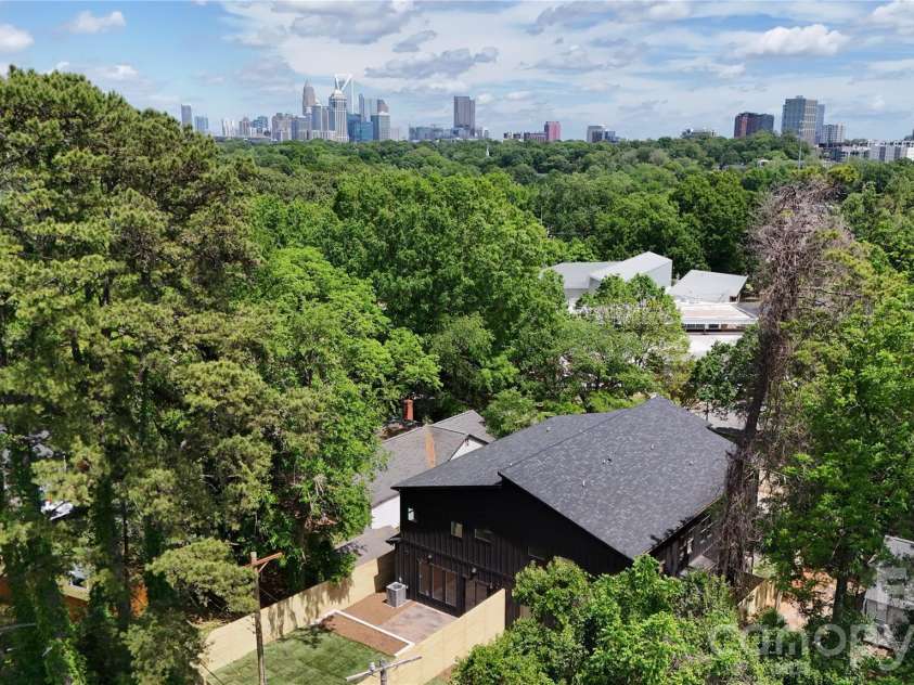 2616 Revolution Park Drive, Charlotte, NC 28208.  MLS# CAR4377244, YatesRealty ID 23788. 