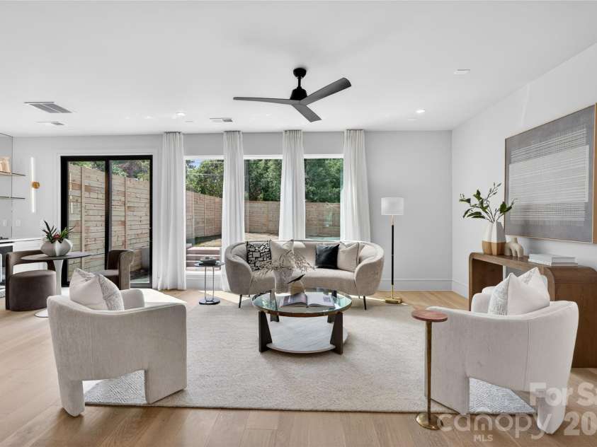 2616 Revolution Park Drive, Charlotte, NC 28208.  MLS# CAR4377244, YatesRealty ID 23788. 