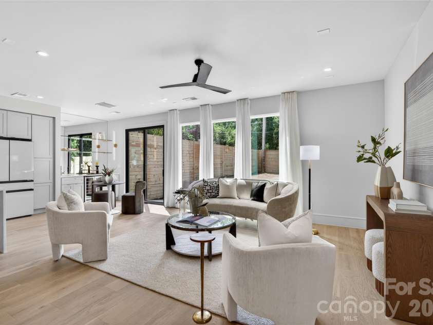 2616 Revolution Park Drive, Charlotte, NC 28208.  MLS# CAR4377244, YatesRealty ID 23788. 