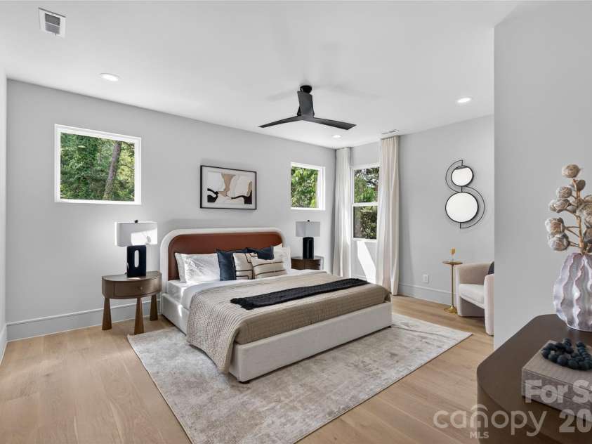 2616 Revolution Park Drive, Charlotte, NC 28208.  MLS# CAR4377244, YatesRealty ID 23788. 