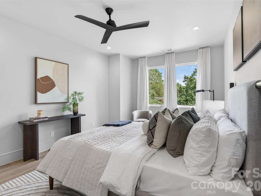 2616 Revolution Park Drive, Charlotte, NC 28208.  MLS# CAR4377244, YatesRealty ID 23788. 