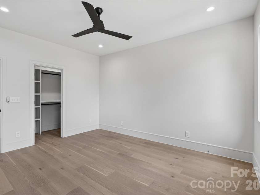 2616 Revolution Park Drive, Charlotte, NC 28208.  MLS# CAR4377244, YatesRealty ID 23788. 