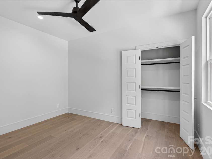2616 Revolution Park Drive, Charlotte, NC 28208.  MLS# CAR4377244, YatesRealty ID 23788. 