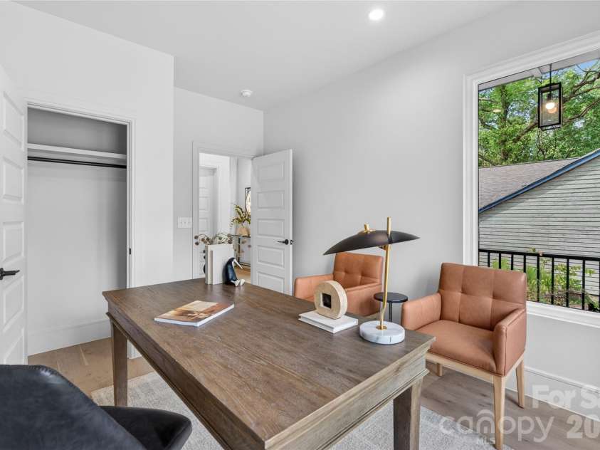 2616 Revolution Park Drive, Charlotte, NC 28208.  MLS# CAR4377244, YatesRealty ID 23788. 