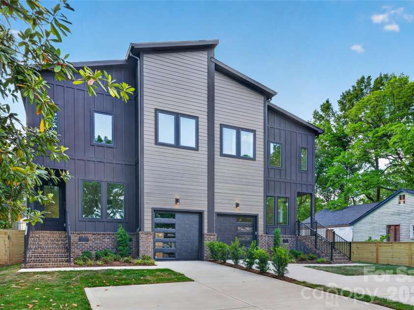 2616 Revolution Park Drive, Charlotte, NC 28208.  MLS# CAR4377244, YatesRealty ID 23788. 
