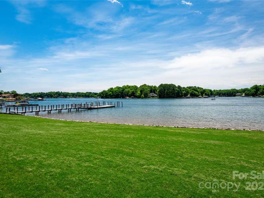 301 Riverwood Road, Mooresville, NC 28117.  MLS# CAR4258514, YatesRealty ID 23788. 