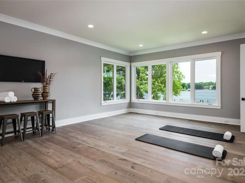 301 Riverwood Road, Mooresville, NC 28117.  MLS# CAR4258514, YatesRealty ID 23788. 