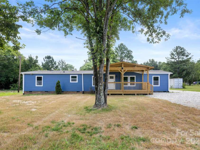 4351 Saluda Road, Rock Hill, SC 29730.  MLS# CAR4275984, YatesRealty ID 23789. 