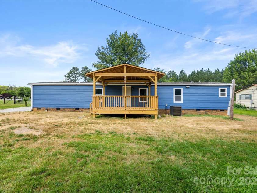 4351 Saluda Road, Rock Hill, SC 29730.  MLS# CAR4275984, YatesRealty ID 23789. 