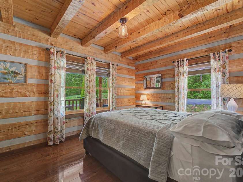 468 Old Yellow Branch Road, Robbinsville, NC 28771.  MLS# CAR4384322, YatesRealty ID 23789. 