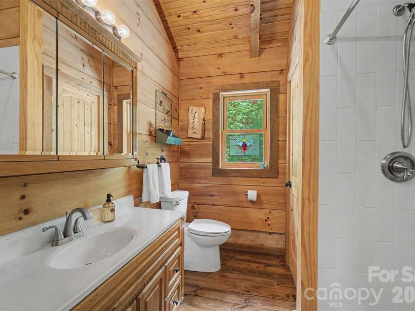 468 Old Yellow Branch Road, Robbinsville, NC 28771.  MLS# CAR4384322, YatesRealty ID 23789. 