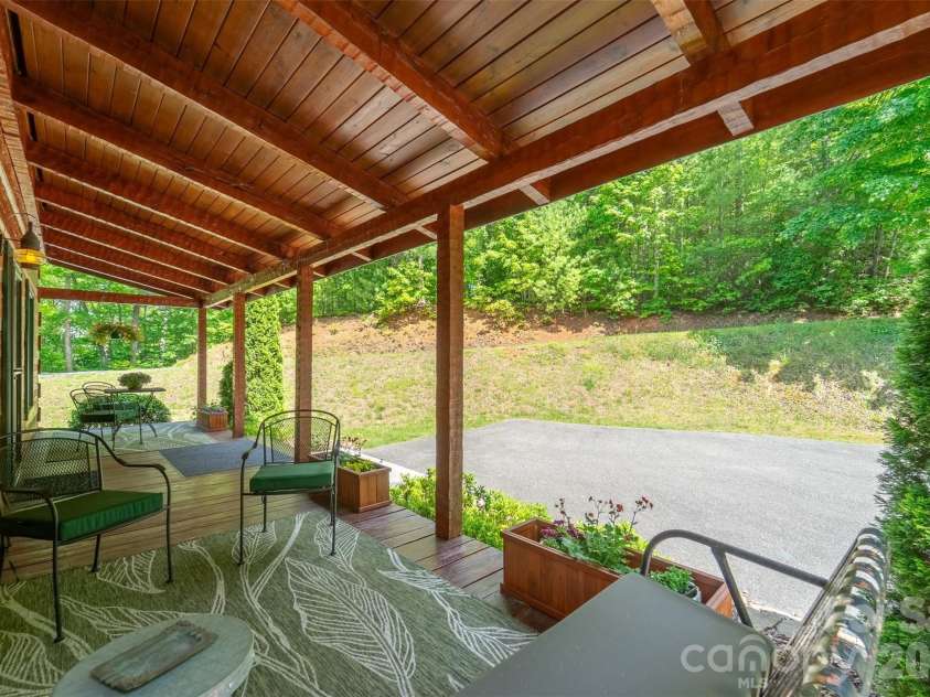 468 Old Yellow Branch Road, Robbinsville, NC 28771.  MLS# CAR4384322, YatesRealty ID 23789. 