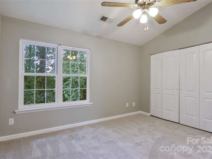 6325 Windsor Gate Lane, Charlotte, NC 28215.  MLS# CAR4213899, YatesRealty ID 2379. 