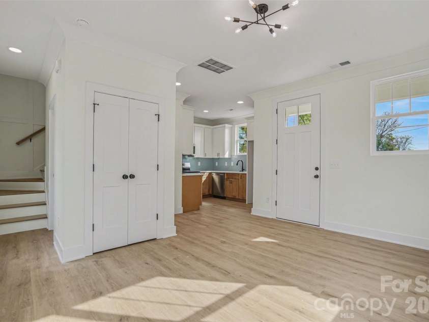 2903/2905 Clyde Drive, Charlotte, NC 28208.  MLS# CAR4377038, YatesRealty ID 23791. 