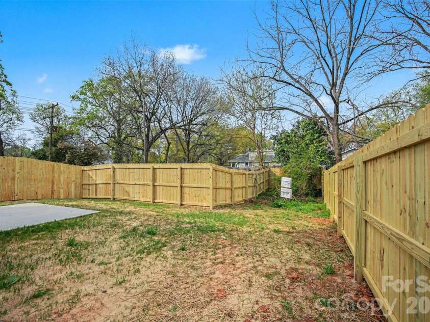 2903/2905 Clyde Drive, Charlotte, NC 28208.  MLS# CAR4377038, YatesRealty ID 23791. 