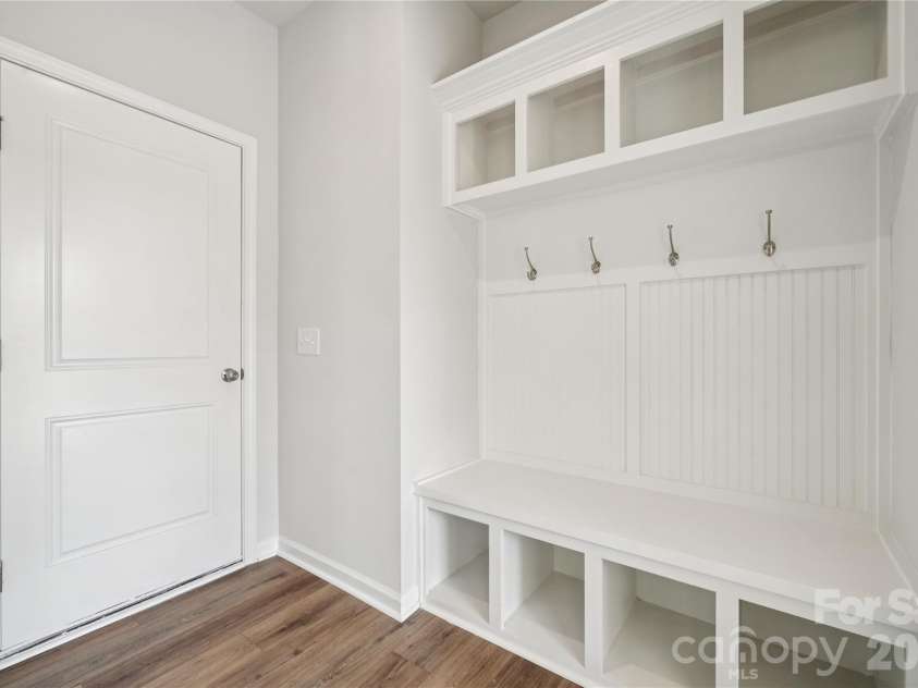 6508 Ludell Lane, Charlotte, NC 28215.  MLS# CAR4379734, YatesRealty ID 23792. Example Photo