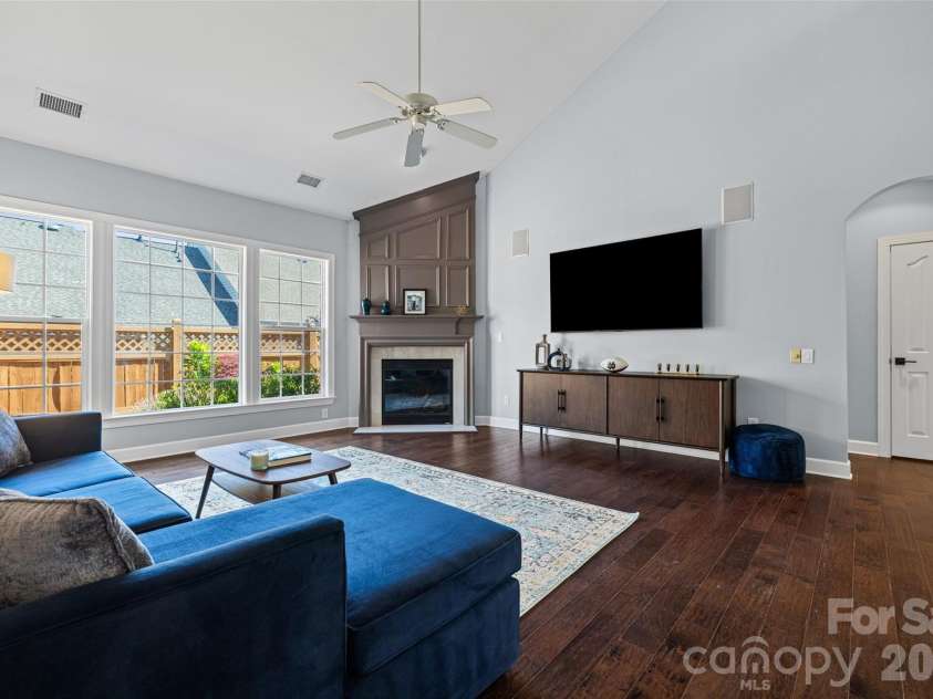 10614 Morablin Drive, Charlotte, NC 28277.  MLS# CAR4379043, YatesRealty ID 23793. 