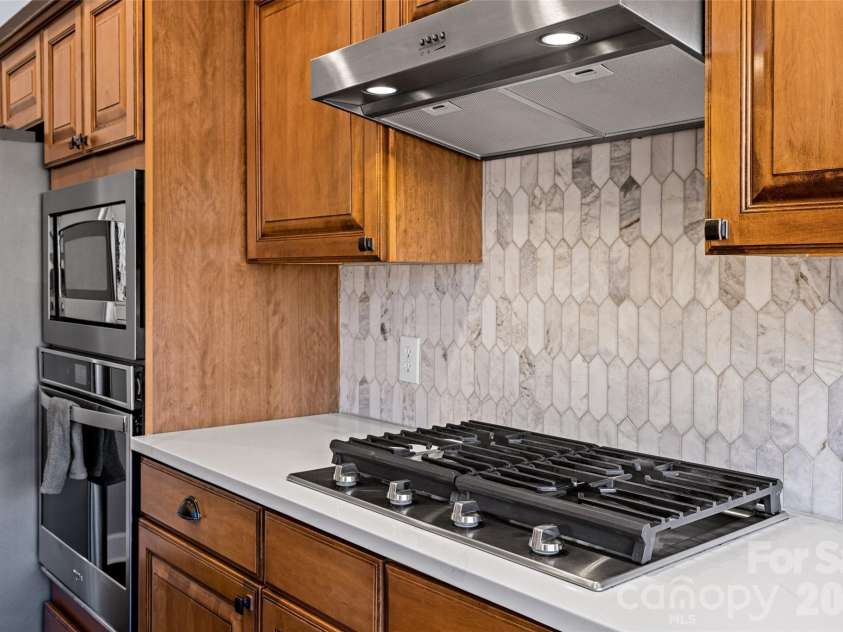 10614 Morablin Drive, Charlotte, NC 28277.  MLS# CAR4379043, YatesRealty ID 23793. 