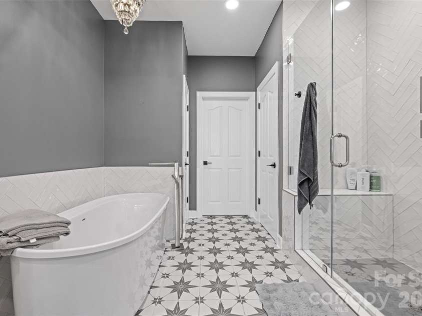 10614 Morablin Drive, Charlotte, NC 28277.  MLS# CAR4379043, YatesRealty ID 23793. 