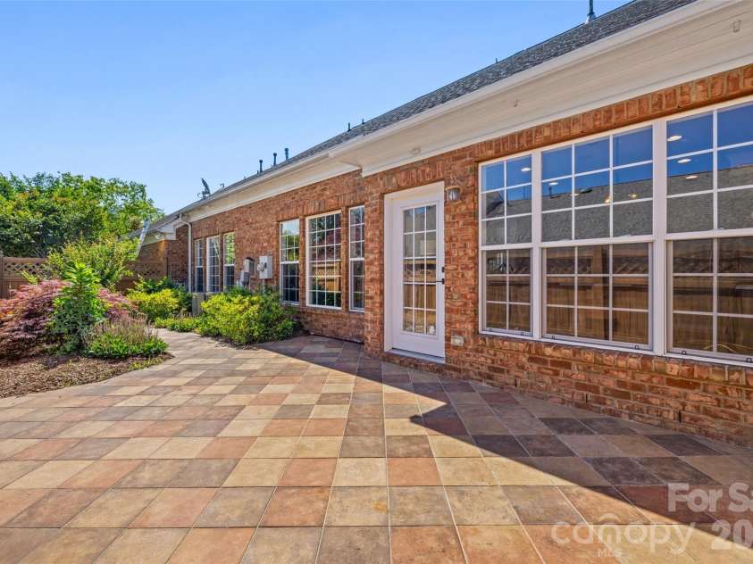 10614 Morablin Drive, Charlotte, NC 28277.  MLS# CAR4379043, YatesRealty ID 23793. 