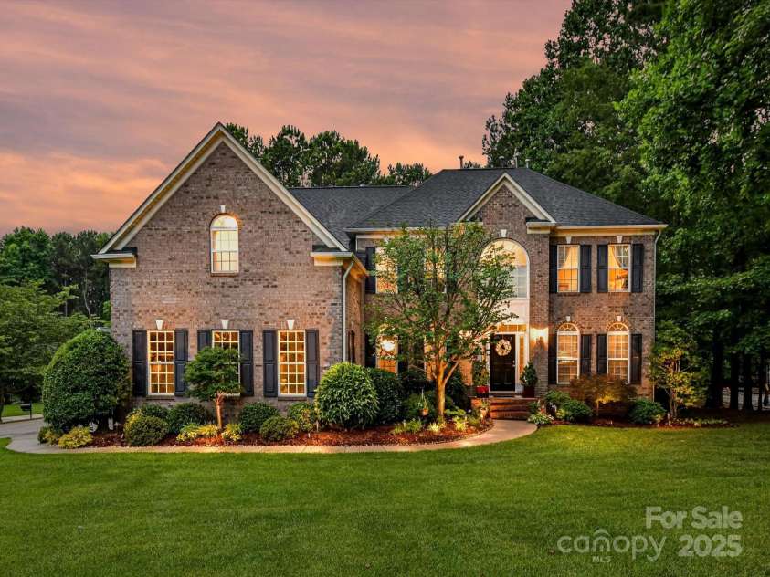 105 Beech Bluff Drive, Mount Holly, NC 28120.  MLS# CAR4267231, YatesRealty ID 23794. 