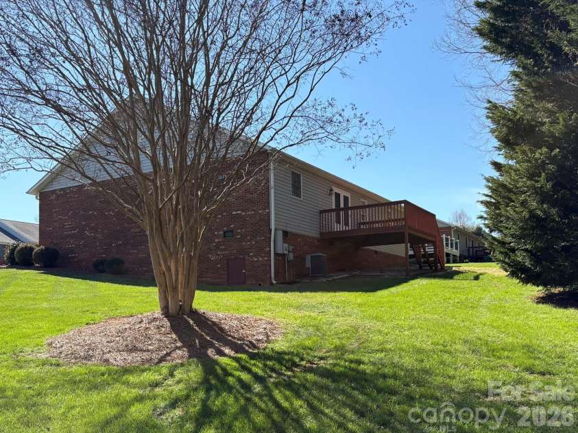 107 Forrest Glenn Court, King, NC 27021.  MLS# CAR4350946, YatesRealty ID 23795. 