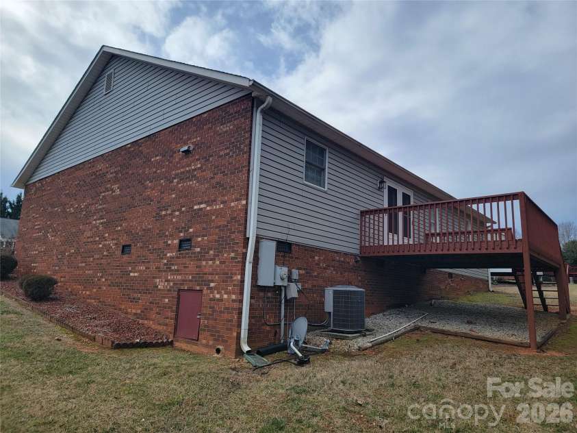 107 Forrest Glenn Court, King, NC 27021.  MLS# CAR4350946, YatesRealty ID 23795. End Unit Rear