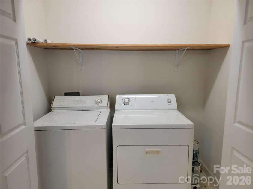 107 Forrest Glenn Court, King, NC 27021.  MLS# CAR4350946, YatesRealty ID 23795. Laundry