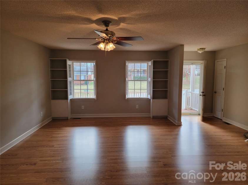 107 Forrest Glenn Court, King, NC 27021.  MLS# CAR4350946, YatesRealty ID 23795. Living area