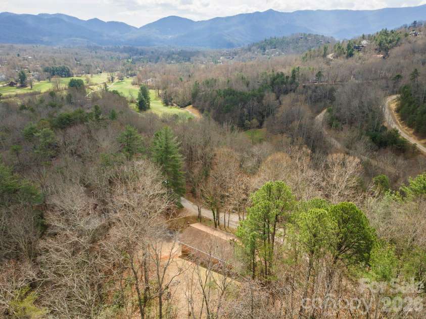 118 Richard Lane, Black Mountain, NC 28711.  MLS# CAR4356314, YatesRealty ID 23796. 