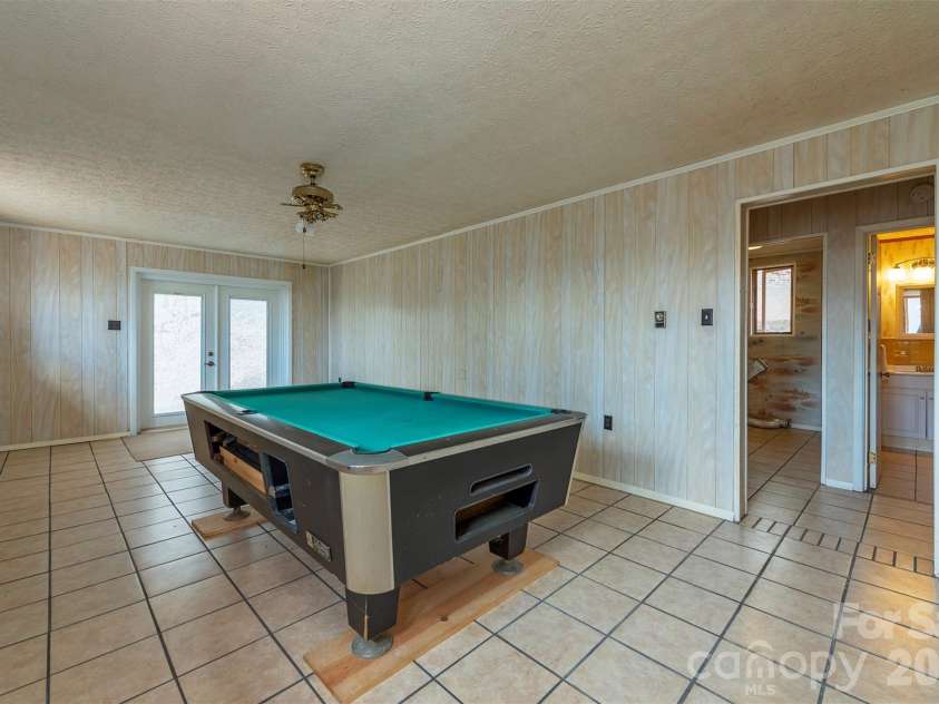 118 Richard Lane, Black Mountain, NC 28711.  MLS# CAR4356314, YatesRealty ID 23796. 