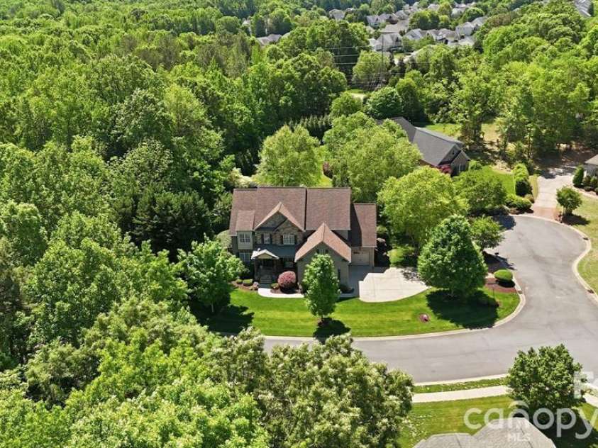 1401 Tara Plantation Boulevard, Wesley Chapel, NC 28110.  MLS# CAR4389473, YatesRealty ID 23797. 