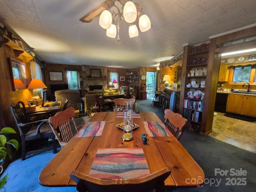 217 Shortoff Lane, Highlands, NC 28741.  MLS# CAR4276005, YatesRealty ID 23798. 