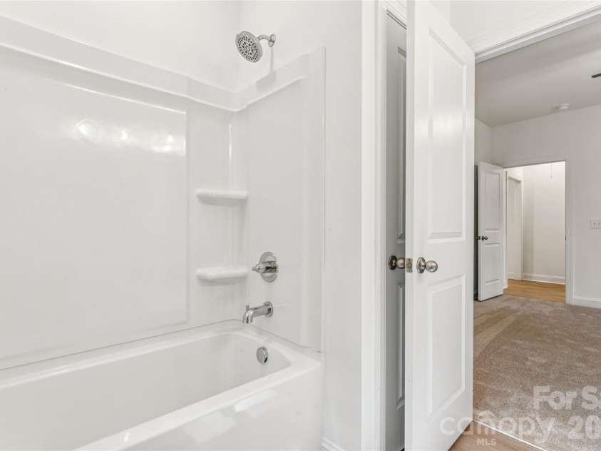2500 Sunset Avenue, Gastonia, NC 28052.  MLS# CAR4378729, YatesRealty ID 23798. 