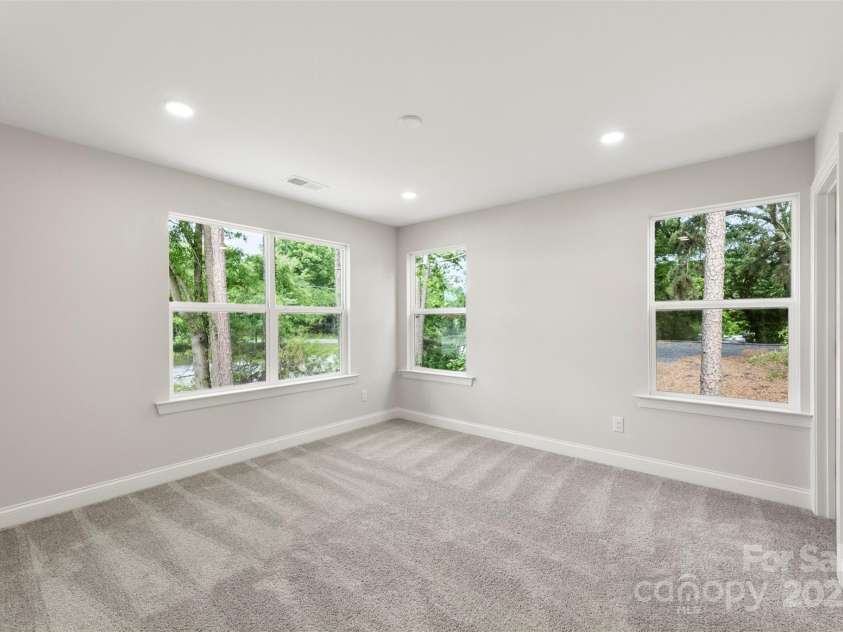 105 Spring Garden Drive, Gastonia, NC 28052.  MLS# CAR4263321, YatesRealty ID 23799. 