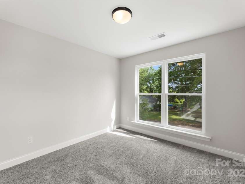 105 Spring Garden Drive, Gastonia, NC 28052.  MLS# CAR4263321, YatesRealty ID 23799. 