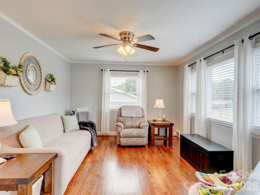 117 Piedmont Drive, Kannapolis, NC 28081.  MLS# CAR4379898, YatesRealty ID 23799. 