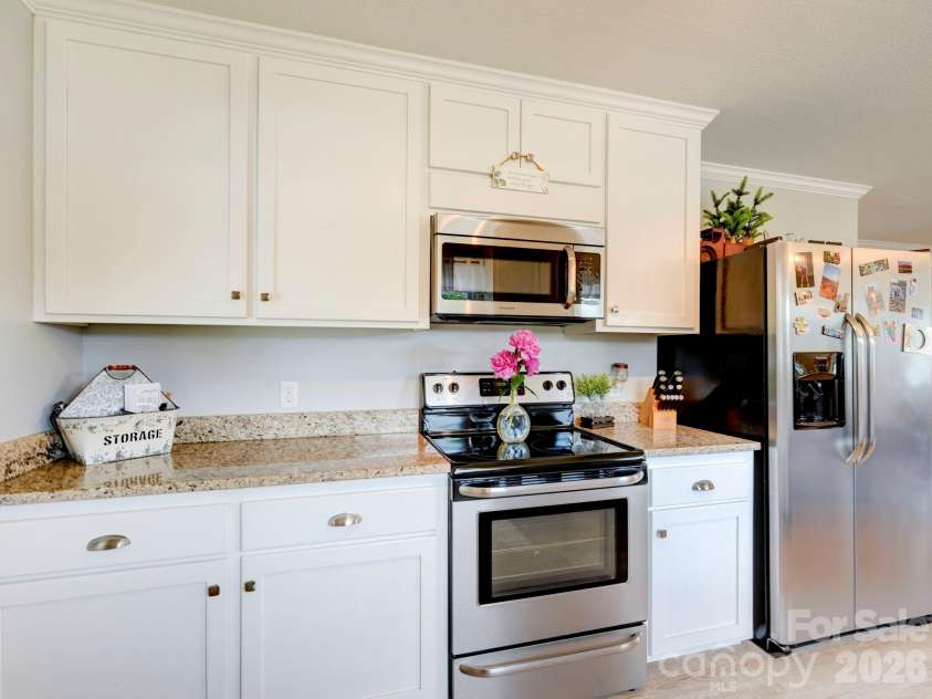 117 Piedmont Drive, Kannapolis, NC 28081.  MLS# CAR4379898, YatesRealty ID 23799. 