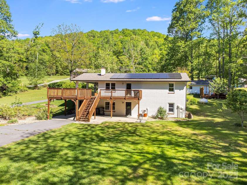 570 Brandon Road, Black Mountain, NC 28711.  MLS# CAR4241895, YatesRealty ID 238. 
