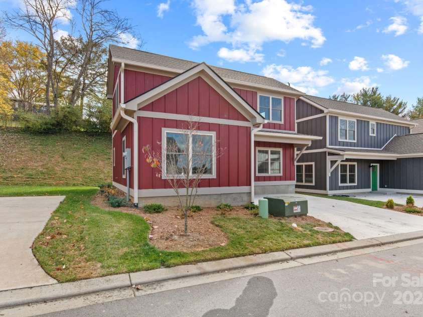 90 Wheeler Road, Weaverville, NC 28787.  MLS# CAR4193828, YatesRealty ID 238. 