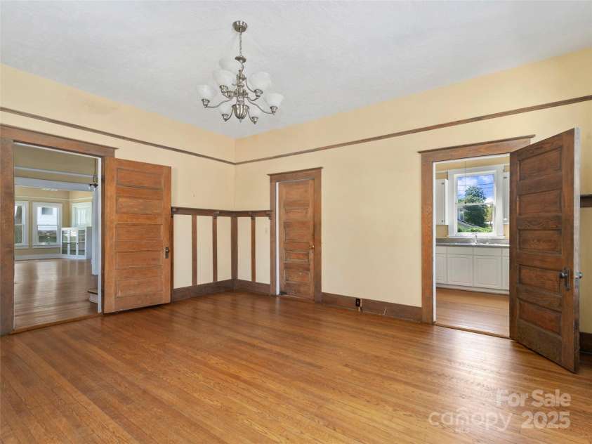 99 Walnut Street, Waynesville, NC 28786.  MLS# CAR4316097, YatesRealty ID 238. 