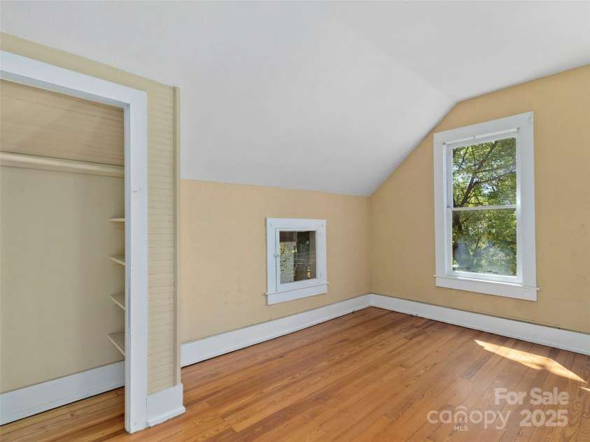 99 Walnut Street, Waynesville, NC 28786.  MLS# CAR4316097, YatesRealty ID 238. 