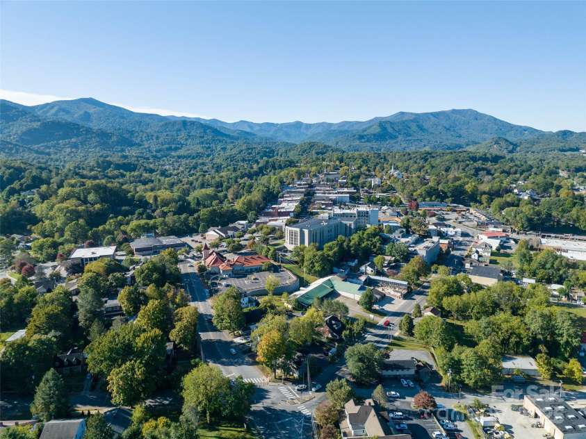 99 Walnut Street, Waynesville, NC 28786.  MLS# CAR4316097, YatesRealty ID 238. 
