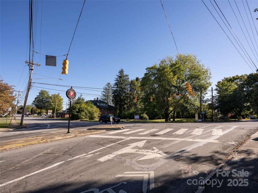 99 Walnut Street, Waynesville, NC 28786.  MLS# CAR4316097, YatesRealty ID 238. 