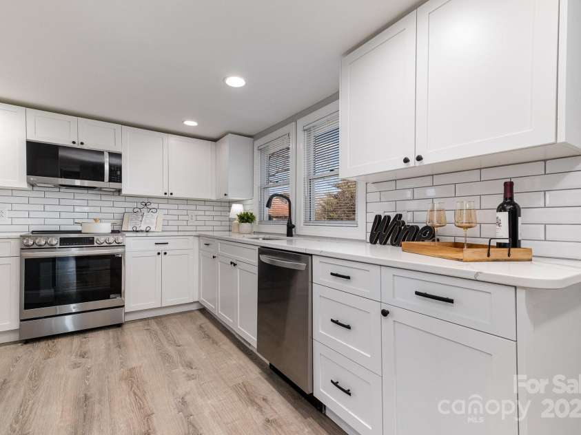 202 Deitz Road, Statesville, NC 28625.  MLS# CAR4220770, YatesRealty ID 2380. 